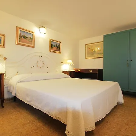 Lejlighed Locazione Turistica Sara *